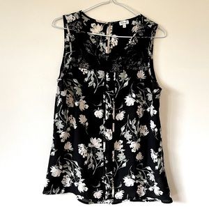 Kismet Sleeveless Floral Blouse
